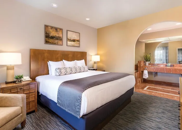 Wyndham Legacy Golf 2br With Holiday home *